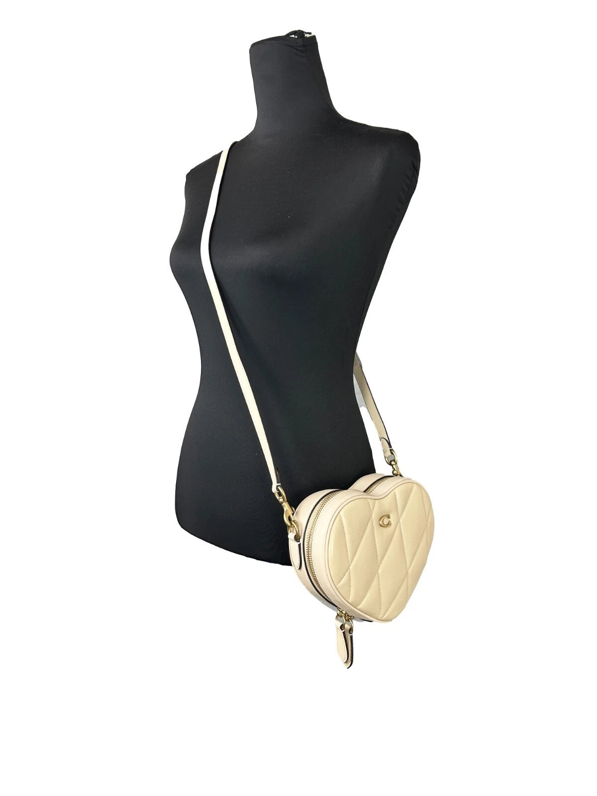 Heart Small Quilted Leather Crossbody Bag Purse - ventzia