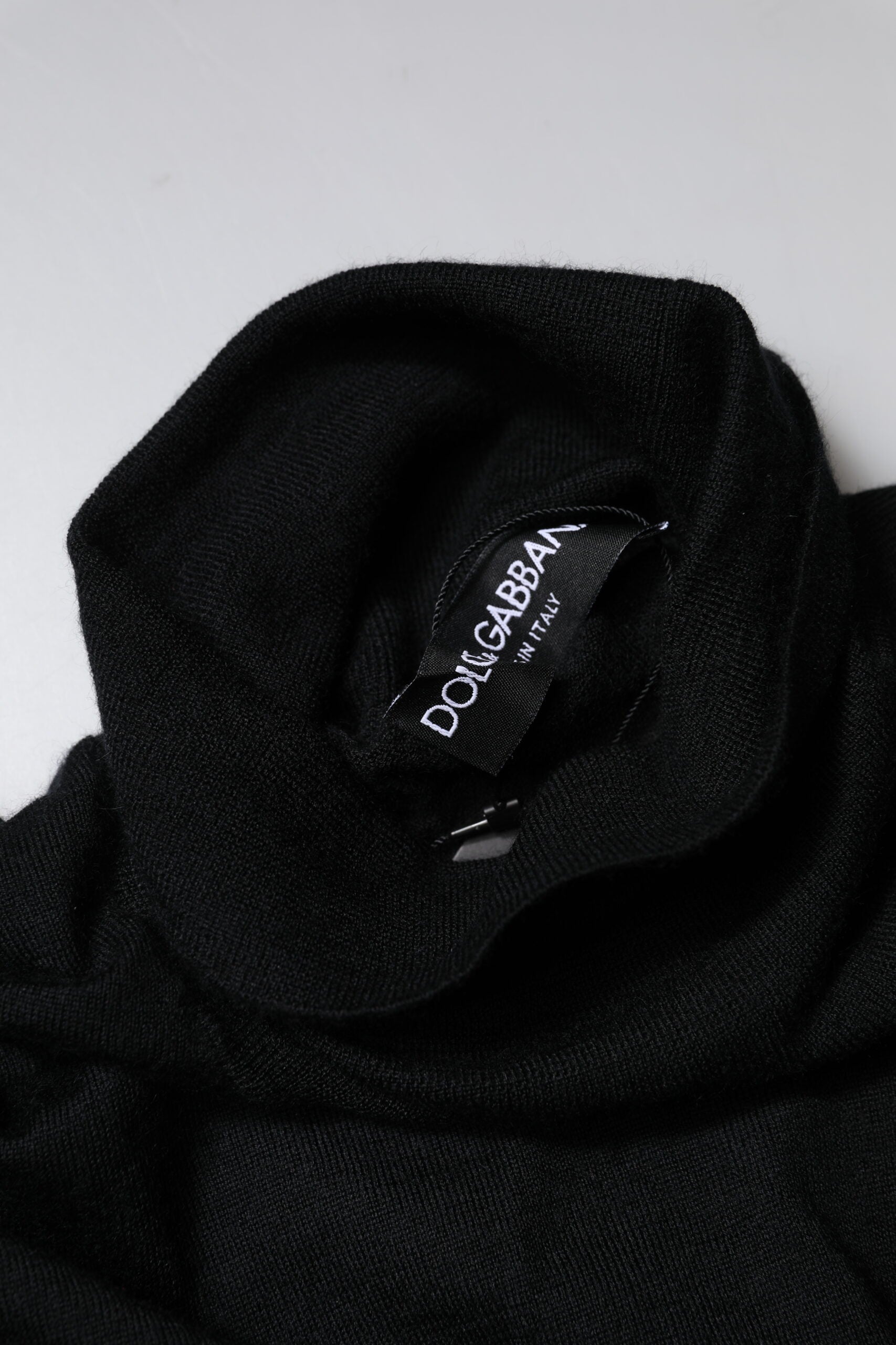 Black Cashmere Knitted Men Pullover Sweater - ventzia