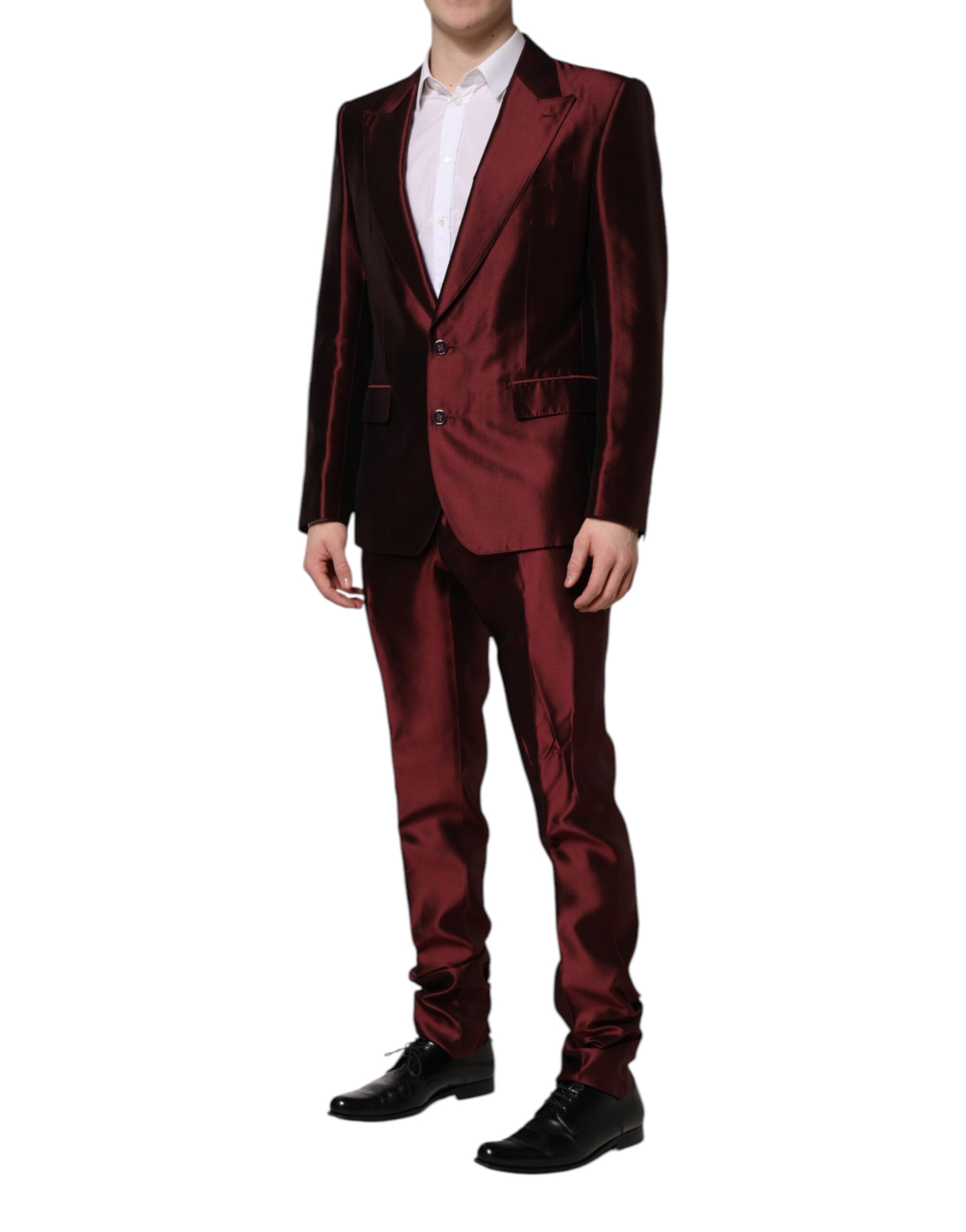 Bordeaux Silk 2 Piece Single Breasted Suit - ventzia