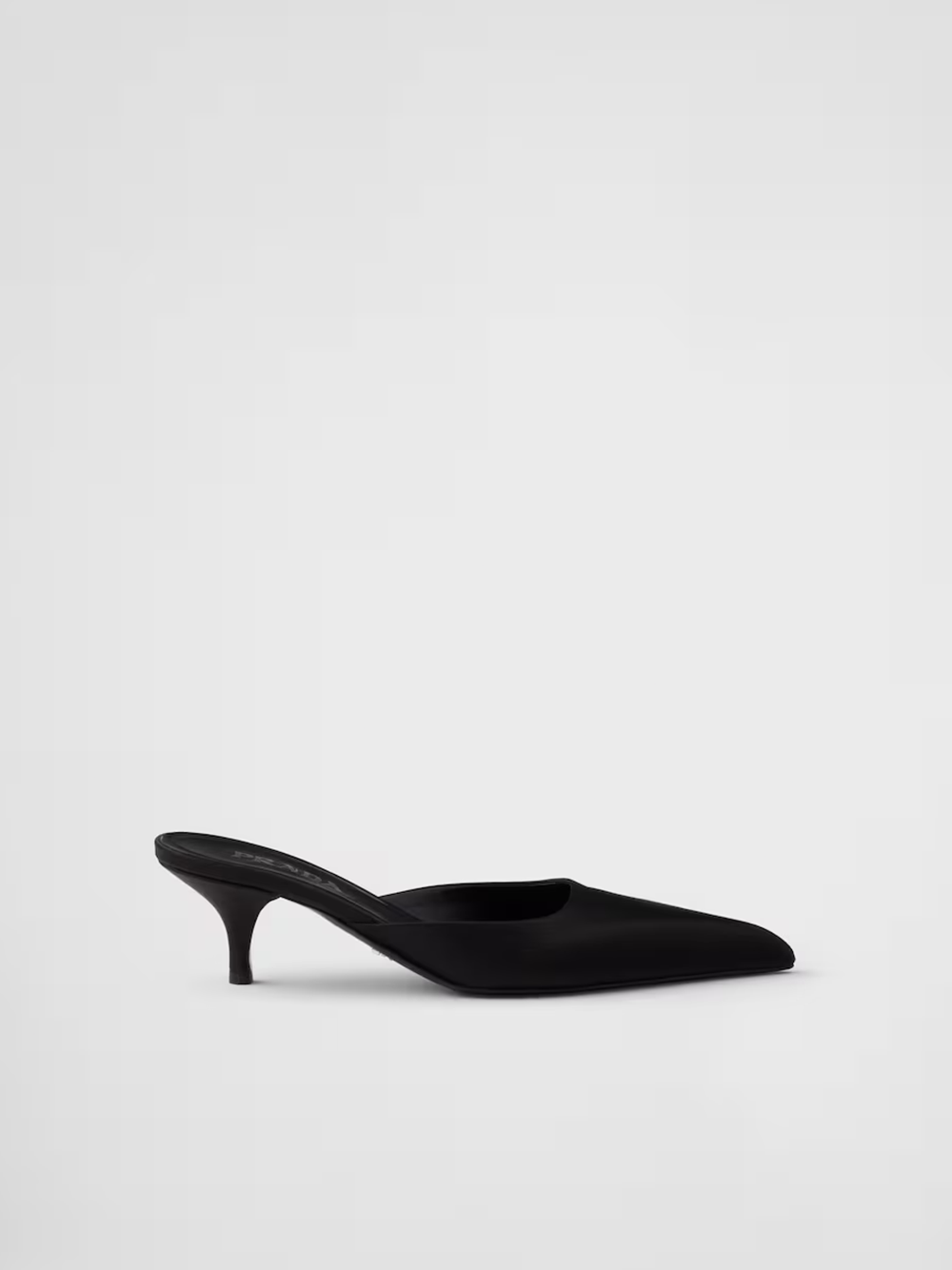 Black Satin Sabot - ventzia