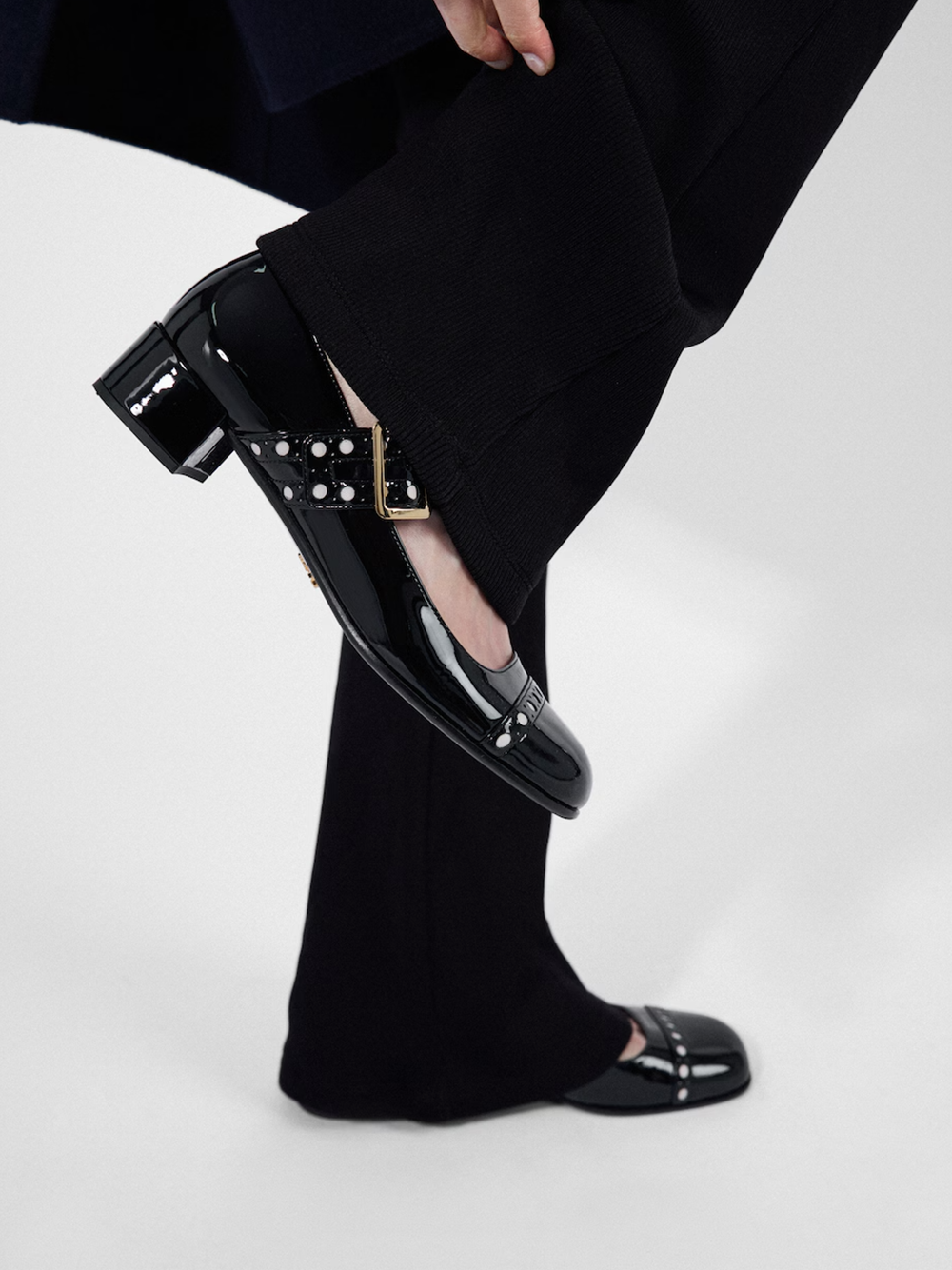 Black Patent leather Mary Jane pumps - ventzia