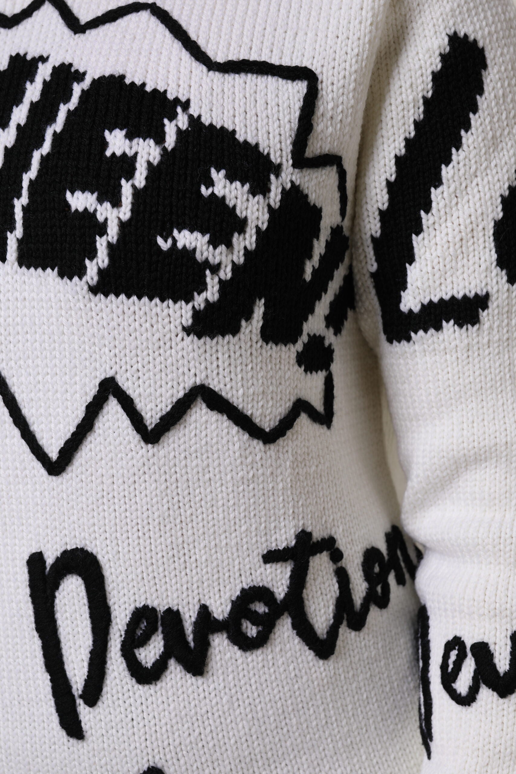White Wool Knit Crew Neck Pullover Sweater - ventzia