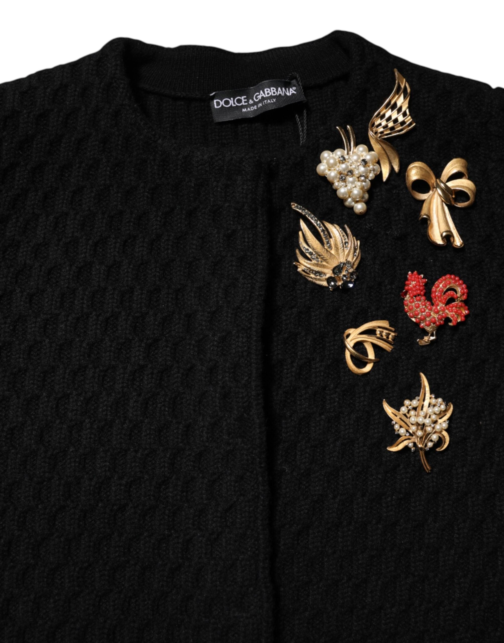 Black Cashmere Quilted Embellished Jacket - ventzia