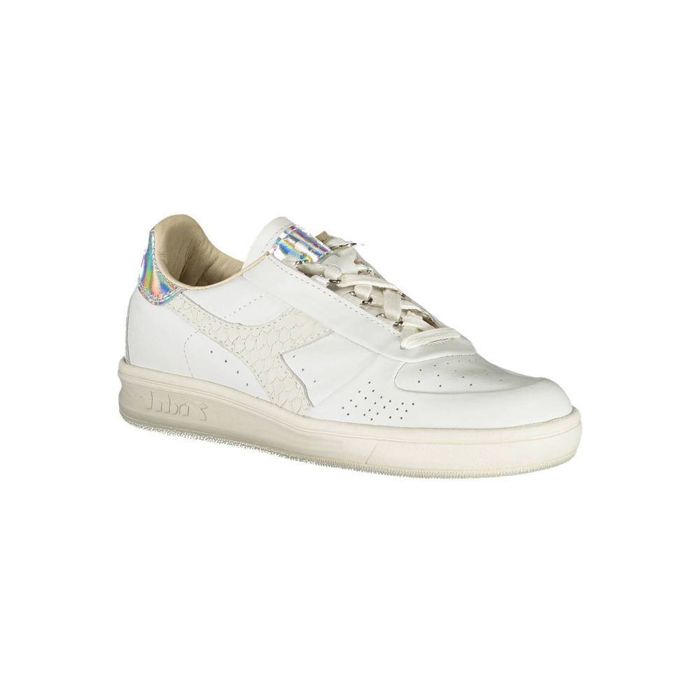 White Fabric Sneaker - ventzia