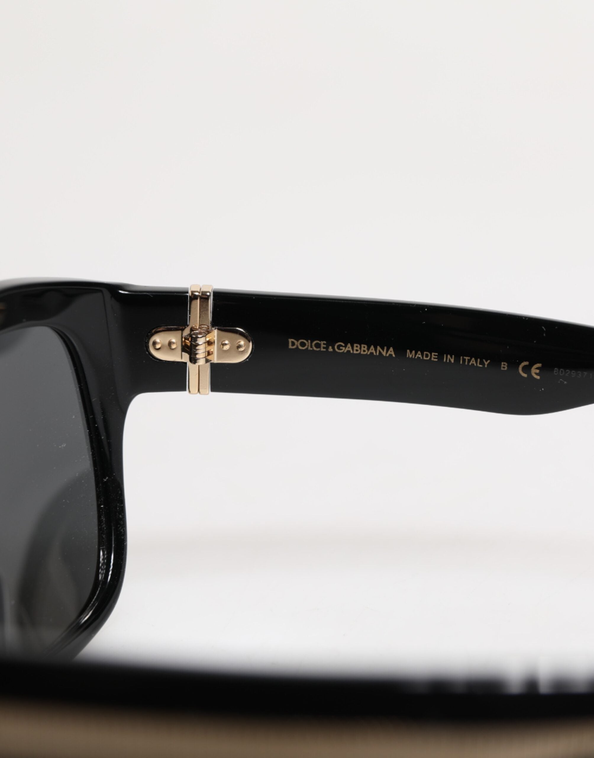 Black Square Acetate Frame DG4398-F Eyewear Sunglasses - ventzia