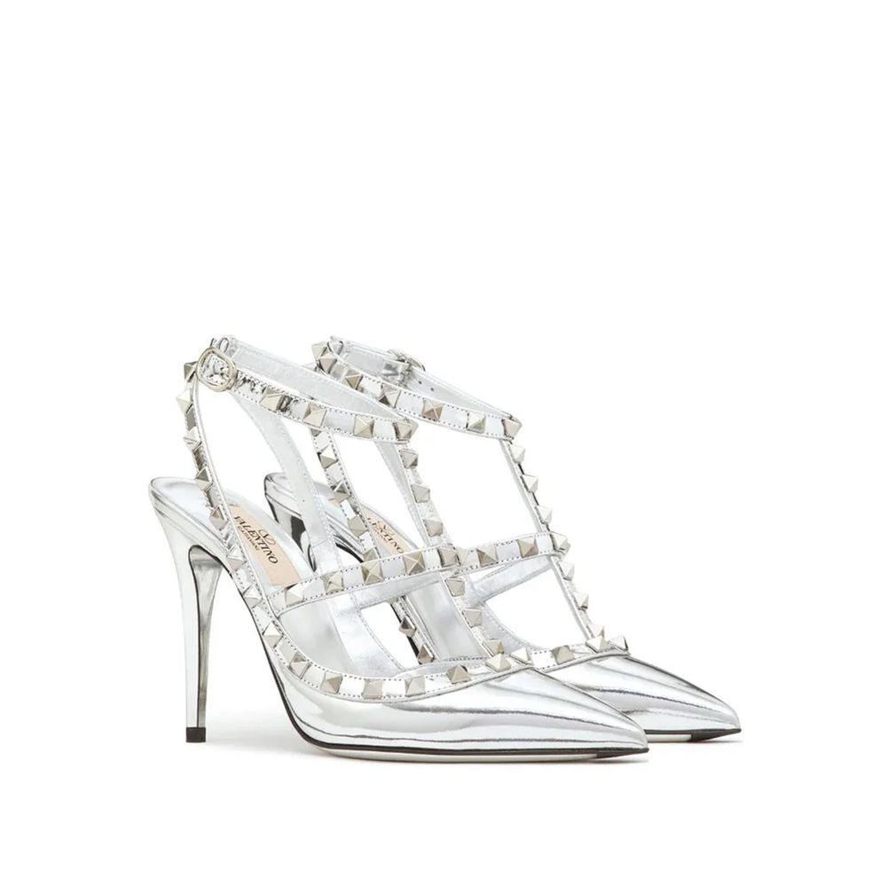 Rockstud Leather Pumps - ventzia