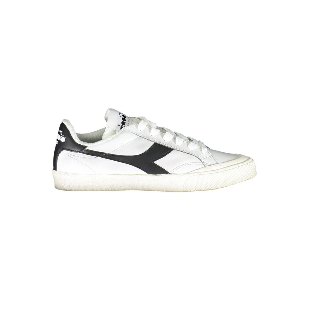 White Fabric Sneaker - ventzia