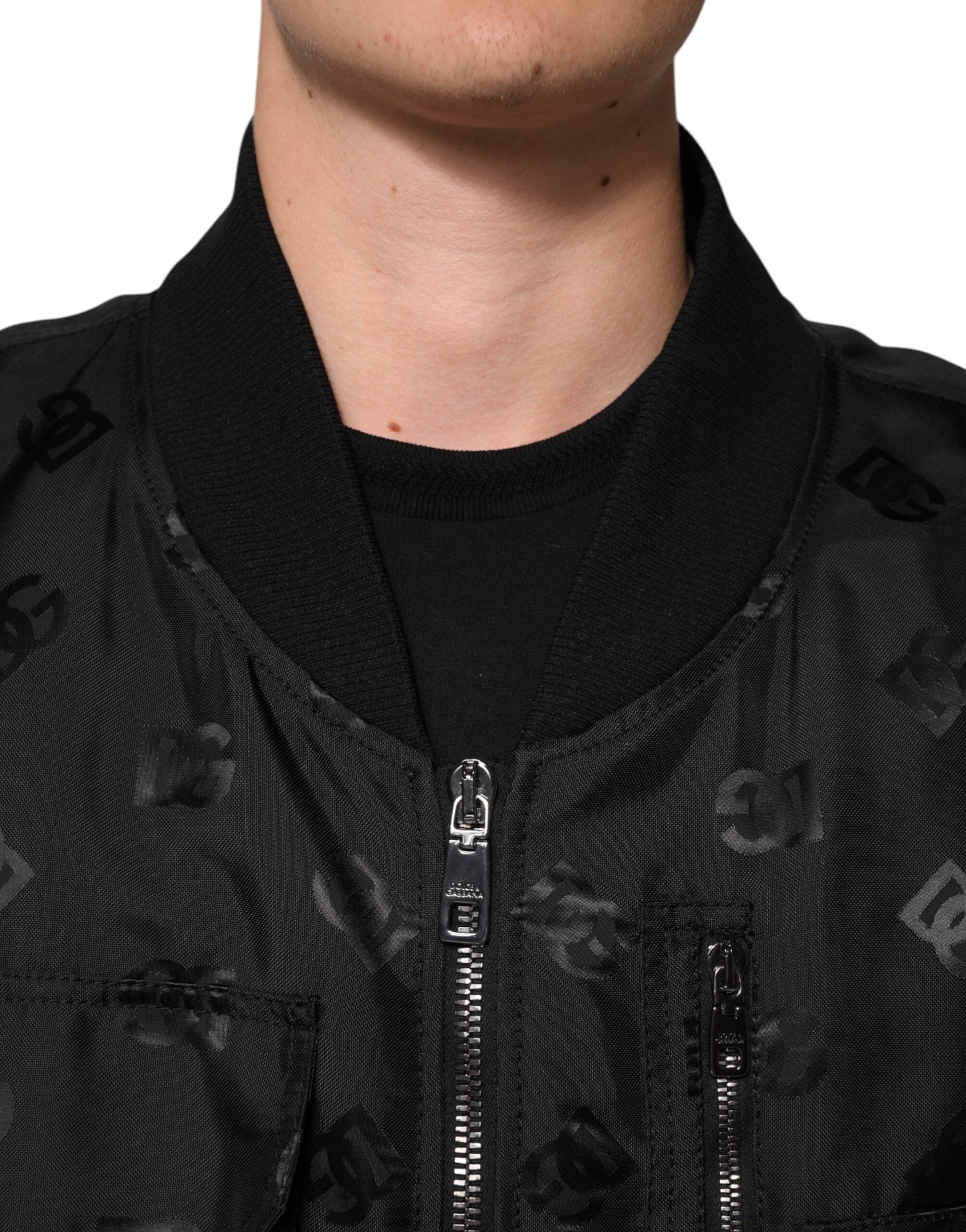 Black Cargo Windbraker Logo Mania Jacket - ventzia