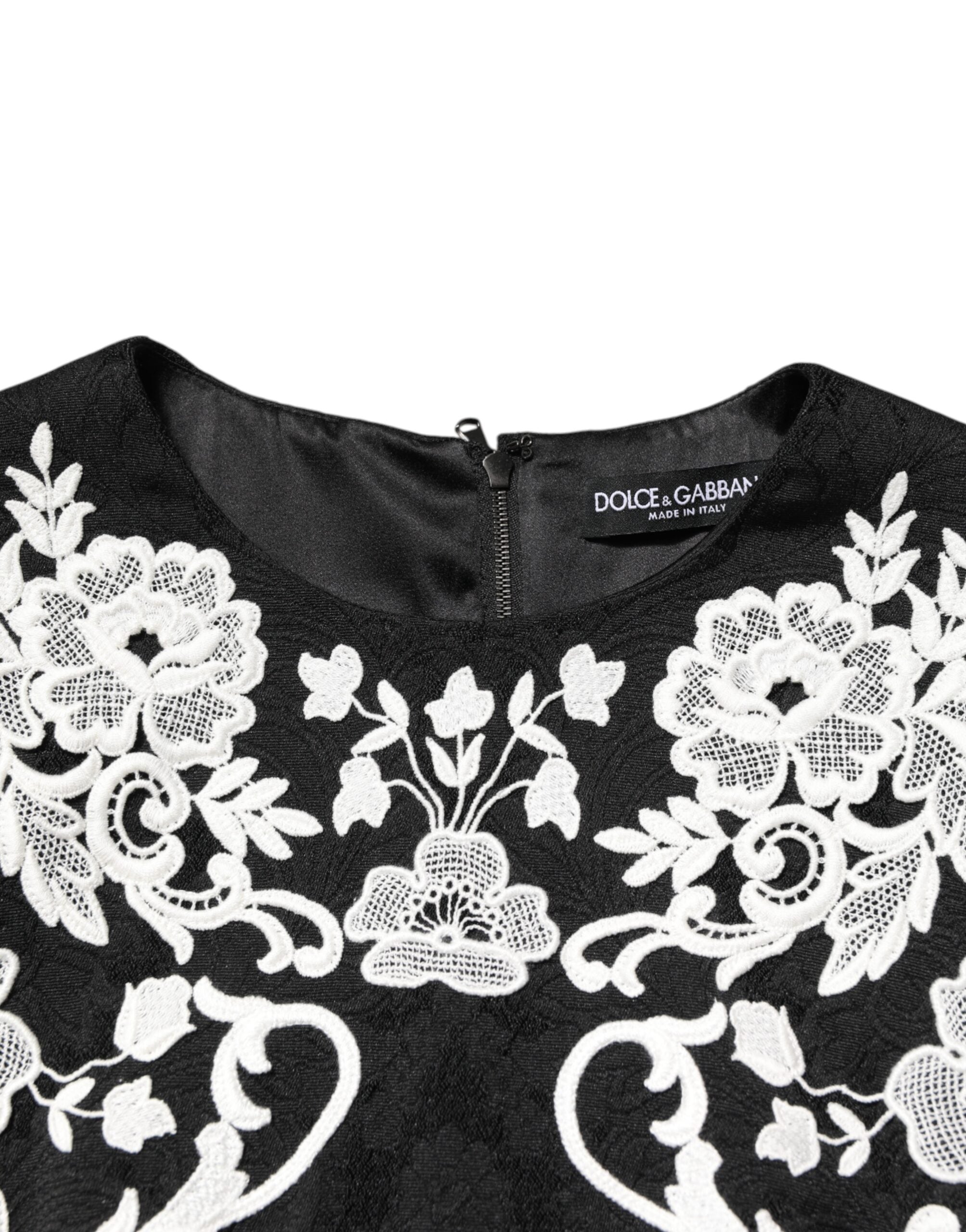 Black Lace Trim Short Sleeves A-line Dress - ventzia