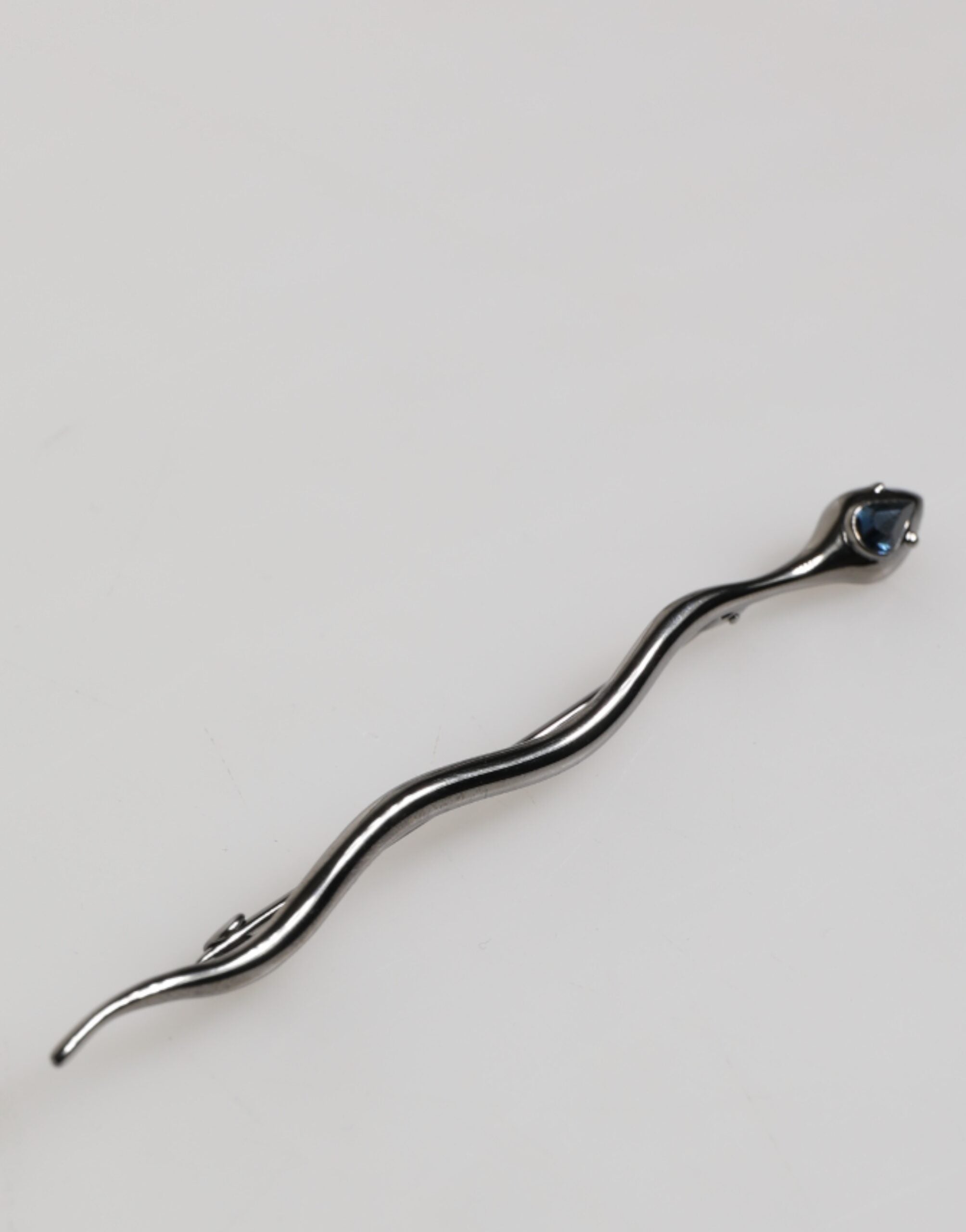 Black Brass Crystal Spilla Serpente Mens Brooch Pin - ventzia