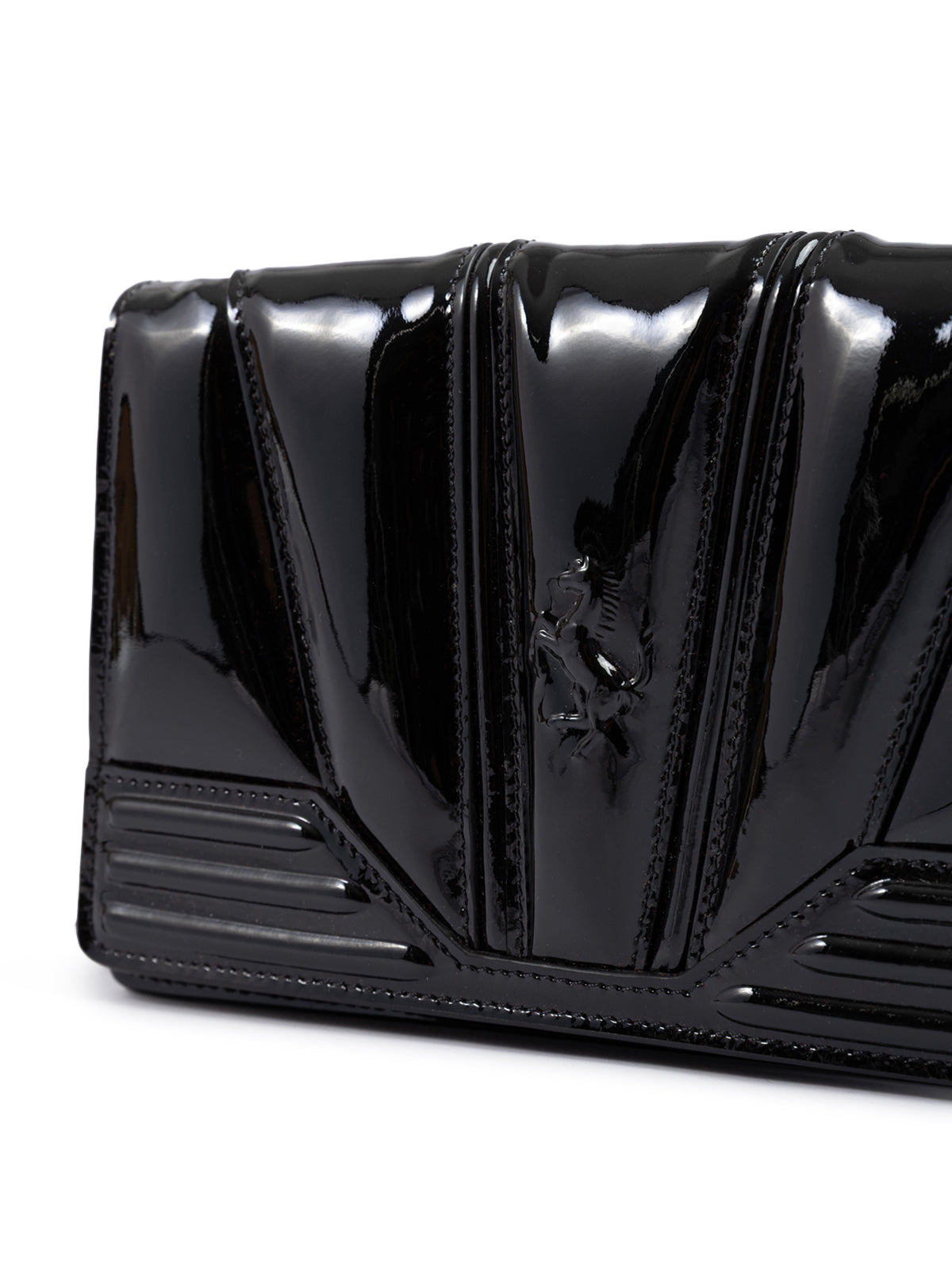 Black GT patent leather bag with chain - ventzia