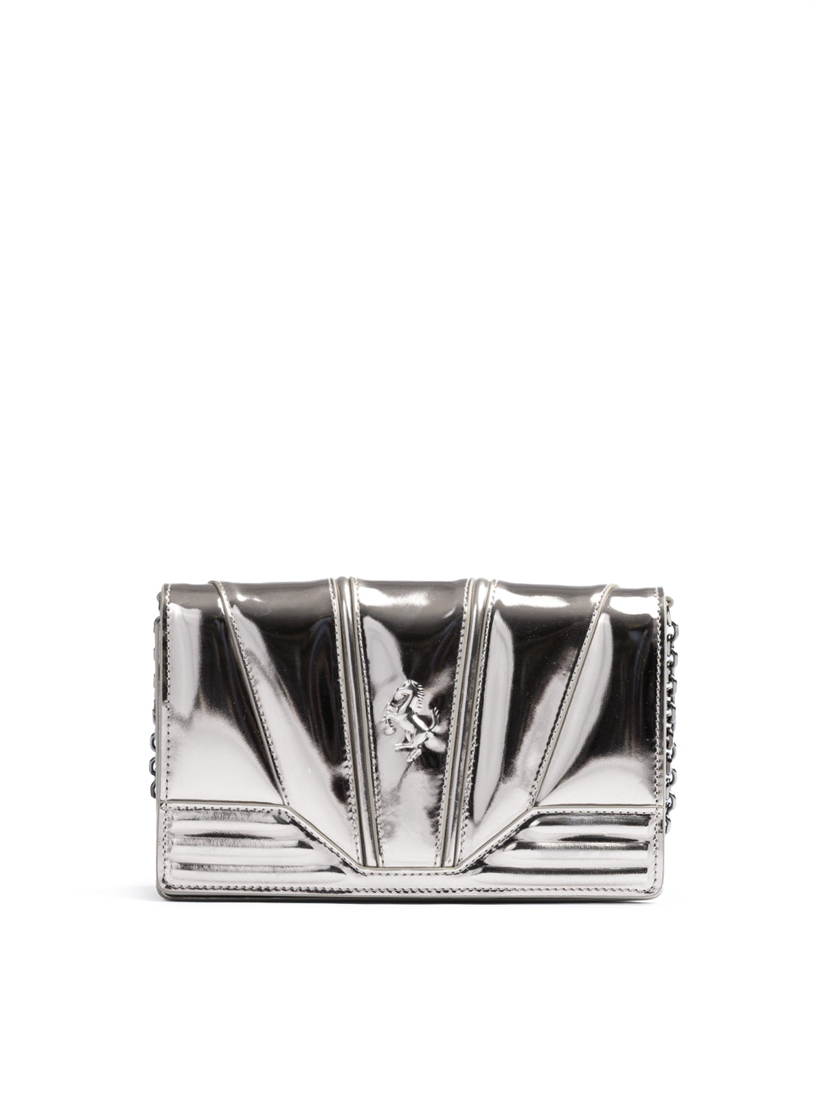 Metal Silver GT patent leather bag with chain - ventzia
