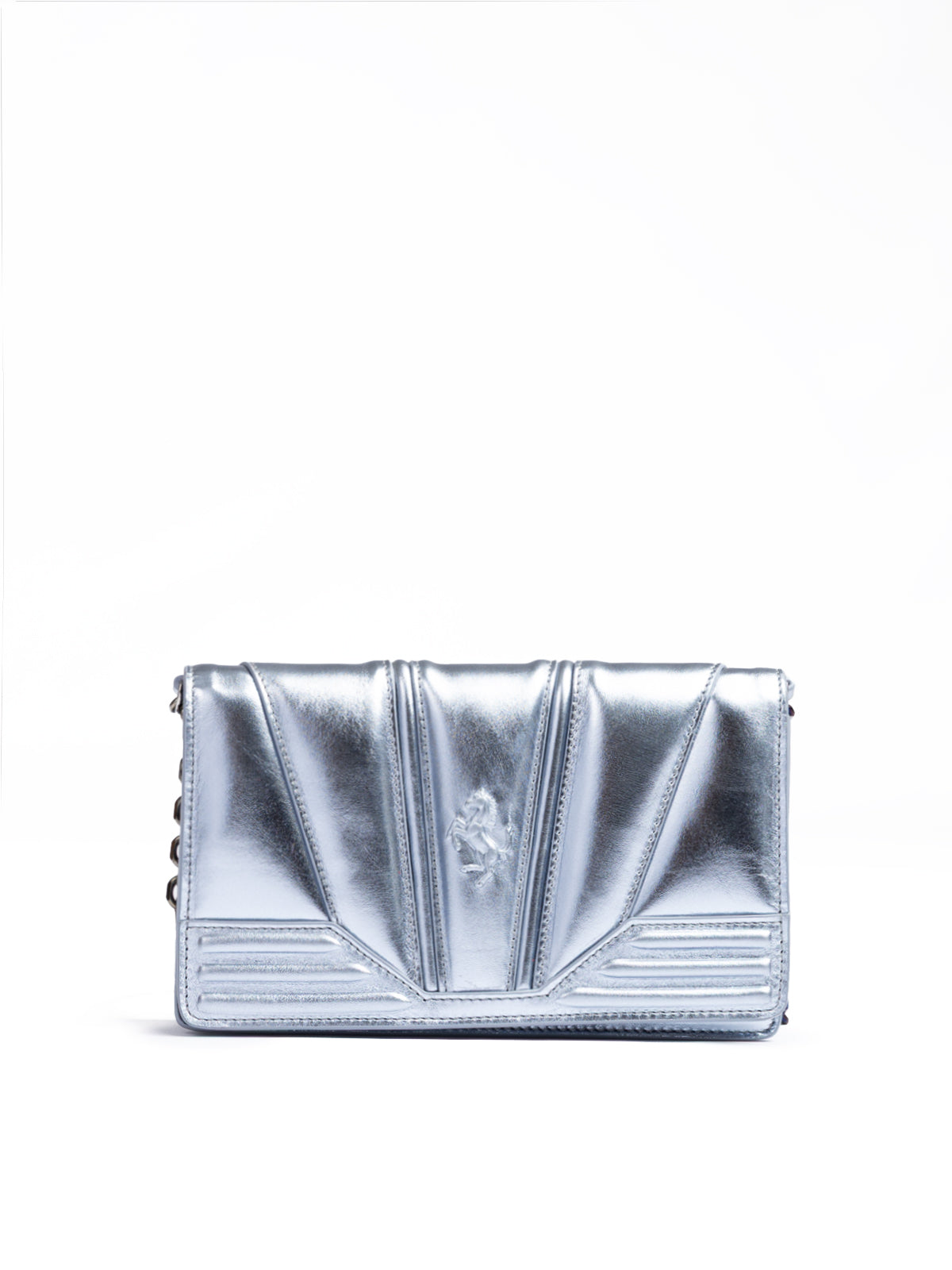 Metal light blue GT patent leather bag with chain - ventzia