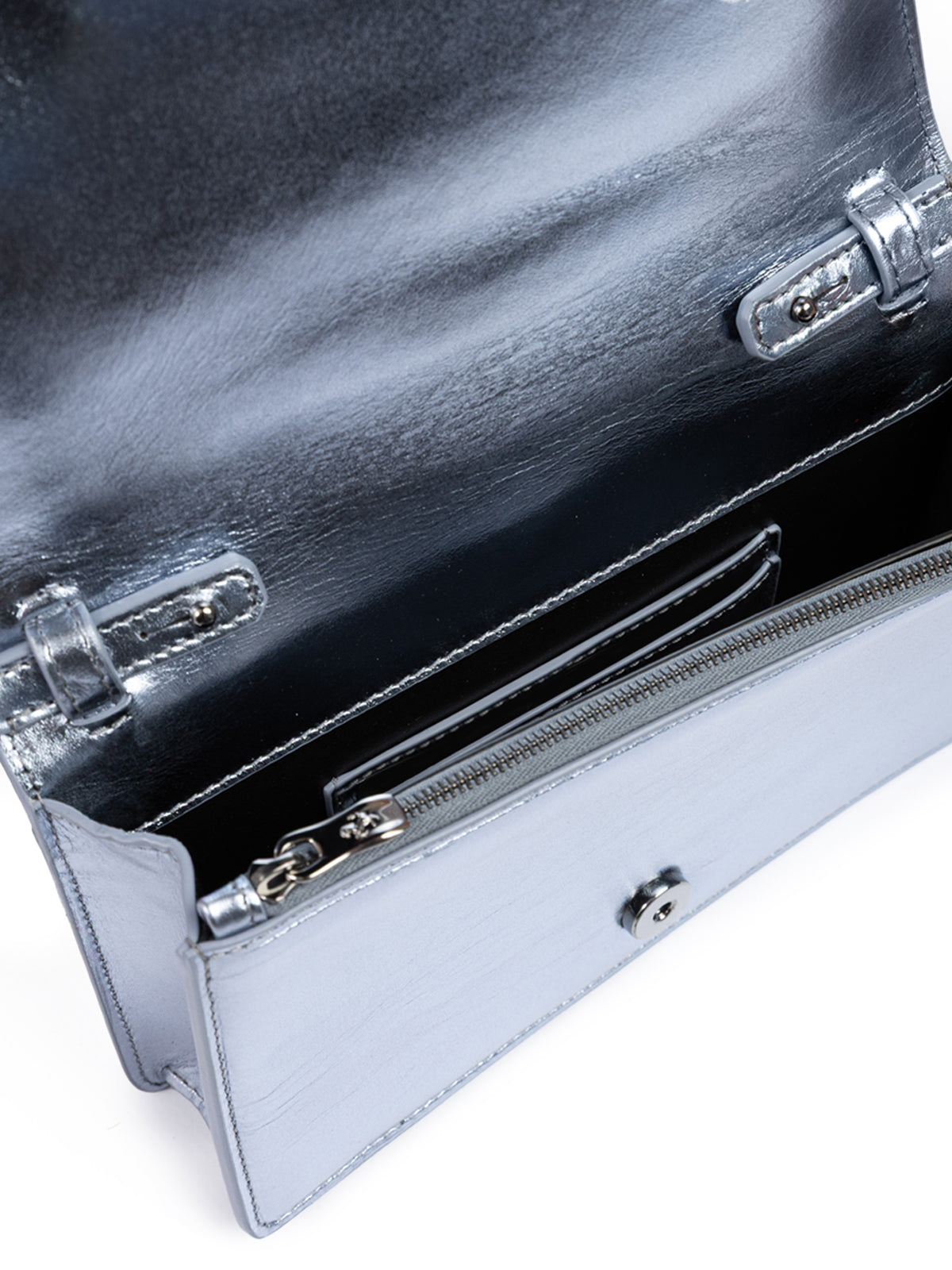 Metal light blue GT patent leather bag with chain - ventzia