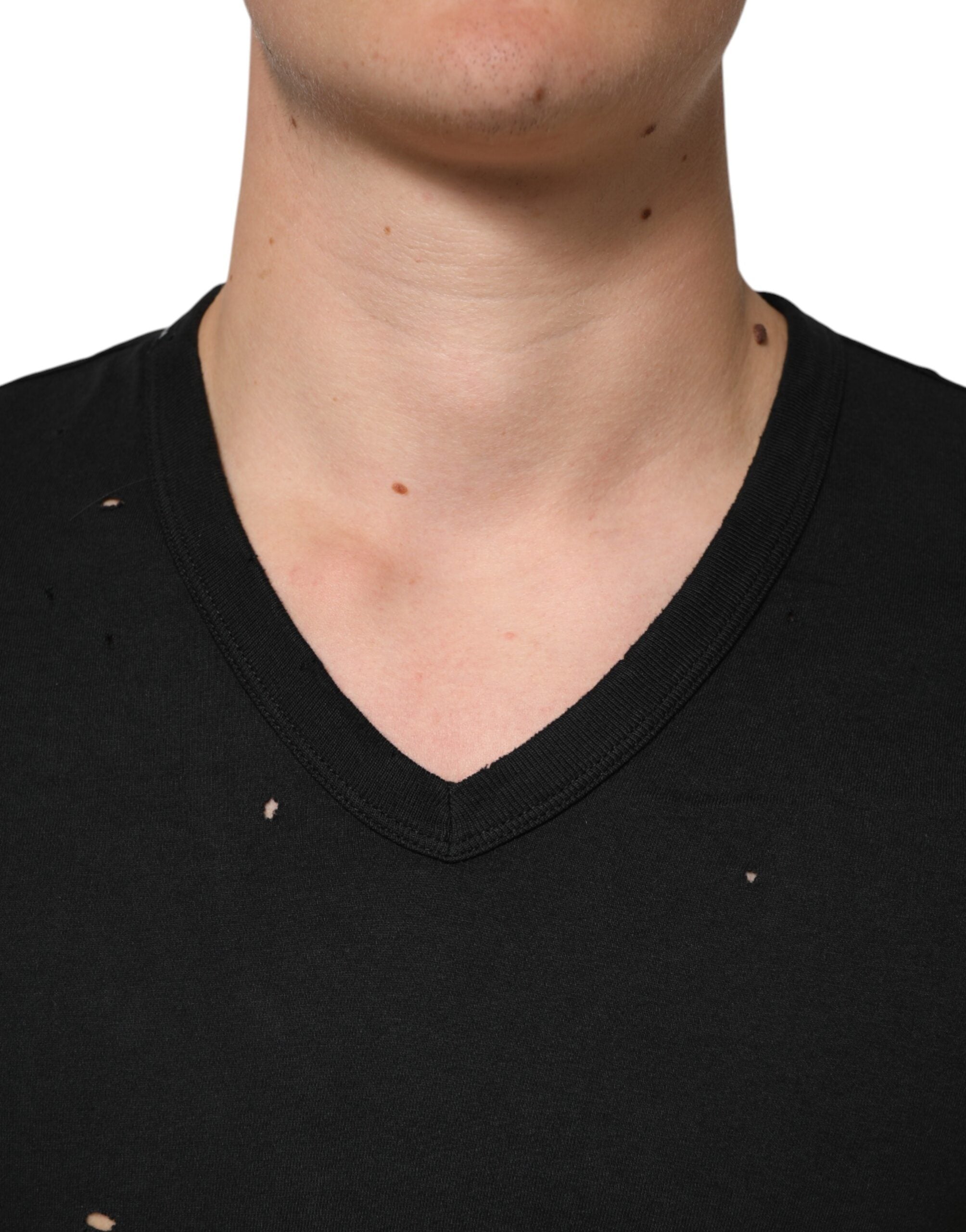 Black Cotton Tattered Logo V-Neck Men T-shirt - ventzia