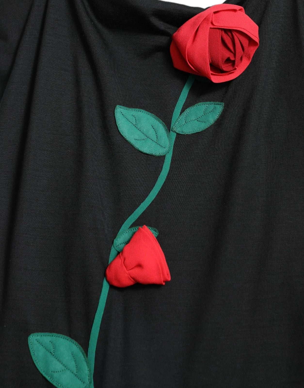 Black Wool Sleeveless Rose Applique Dress - ventzia