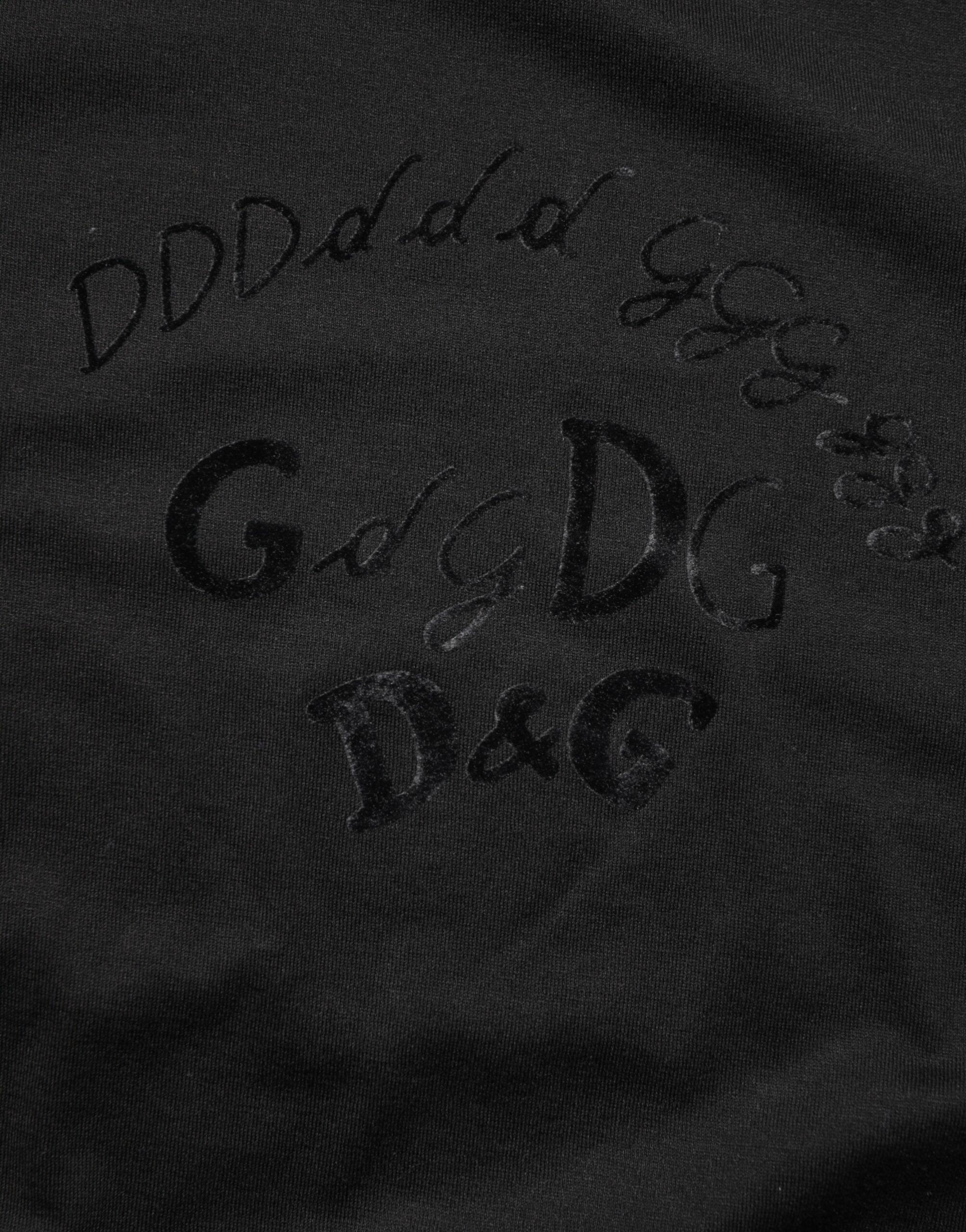 Black Cotton Velvet Logo Print Men T-shirt - ventzia