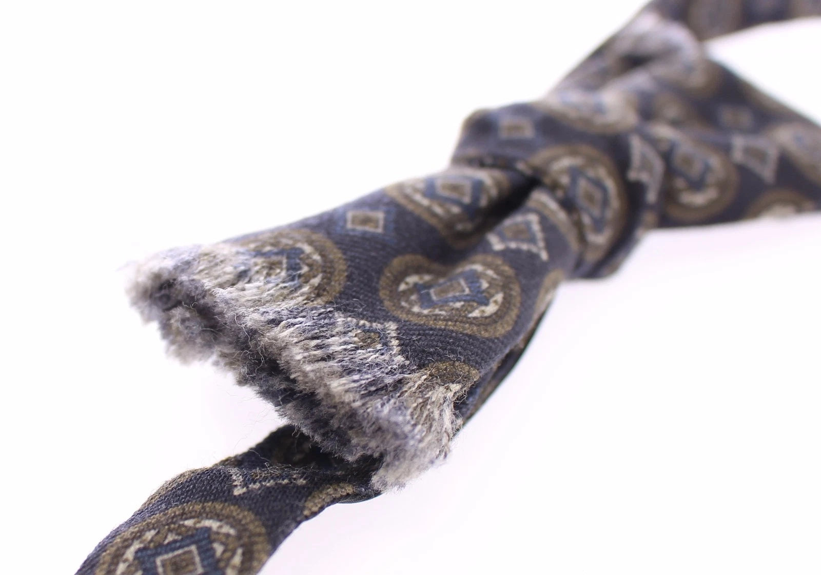 Blue Silk Baroque Fantasi Tied Bow Tie Papillon - ventzia