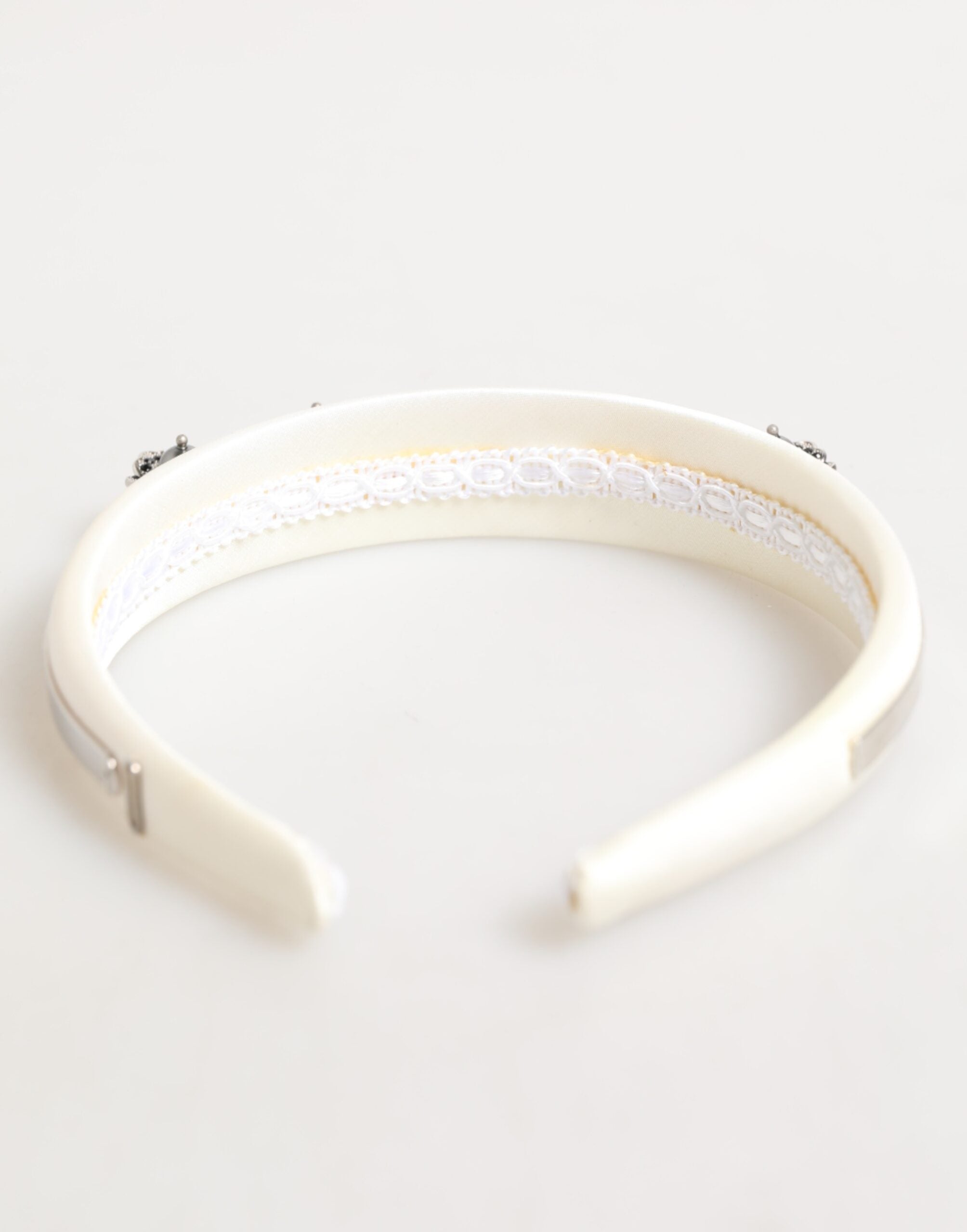 White Satin Palladium Silver Floral Crown Tiara Headband - ventzia