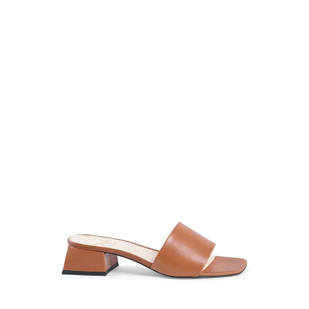 Brown Leather Sandal - ventzia