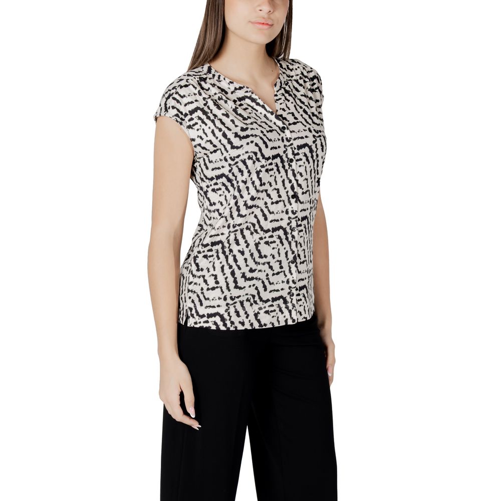 Cream Cotton T-Shirt - ventzia