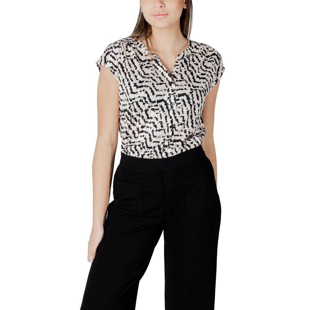 Cream Cotton T-Shirt - ventzia