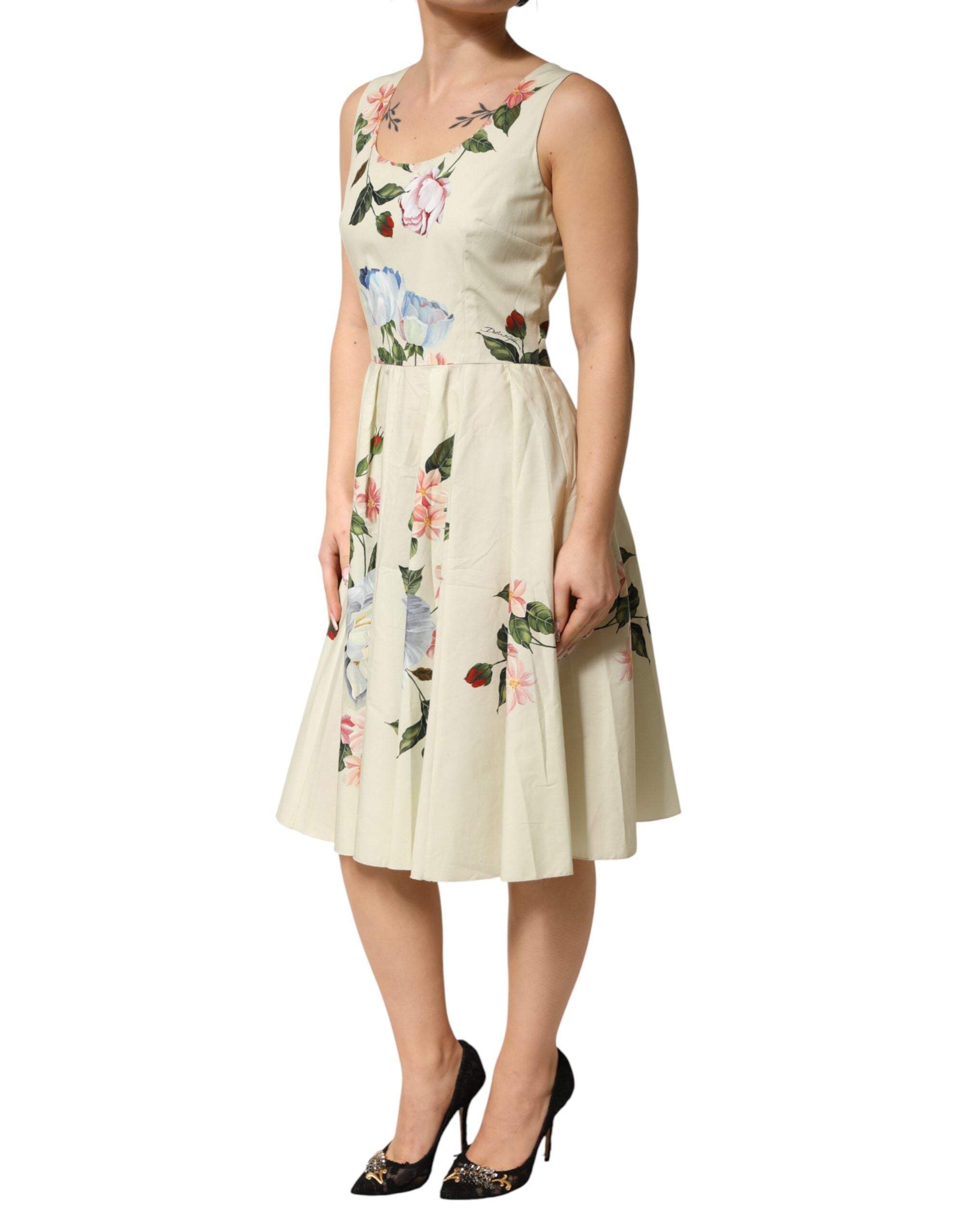 Beige Floral Sleeveless A-line Dress - ventzia